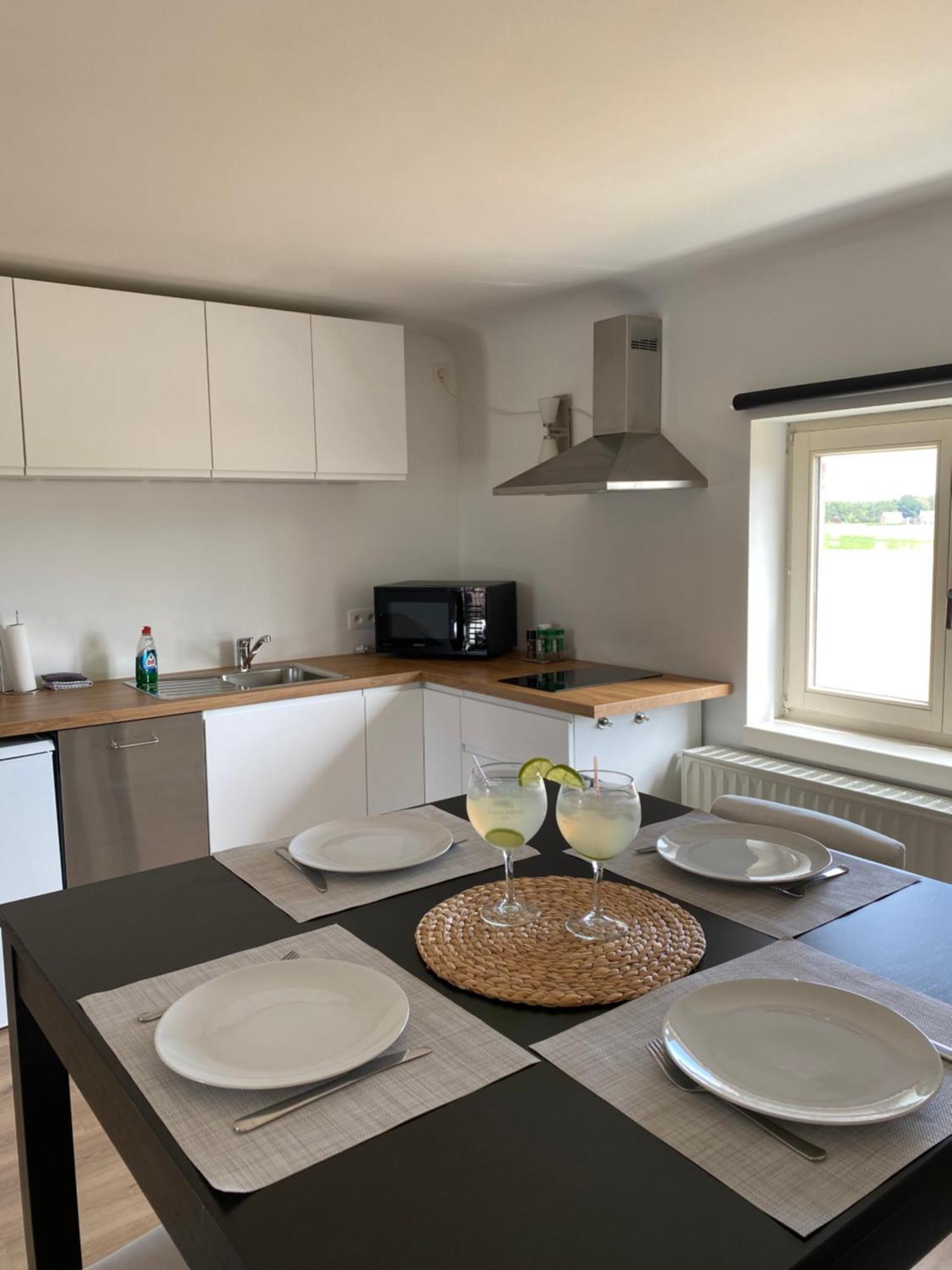 La Cle Des Champs Bed & Breakfast Jodoigne ภายนอก รูปภาพ